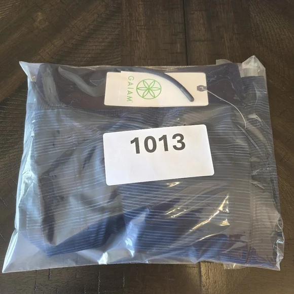 NWT GAIAM Men's Streak 9 In Short - Navy Blue Striped Athletic Shorts Large - Picture 14 of 14